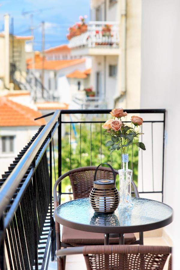 Theodore Apartments Skála Marión Extérieur photo