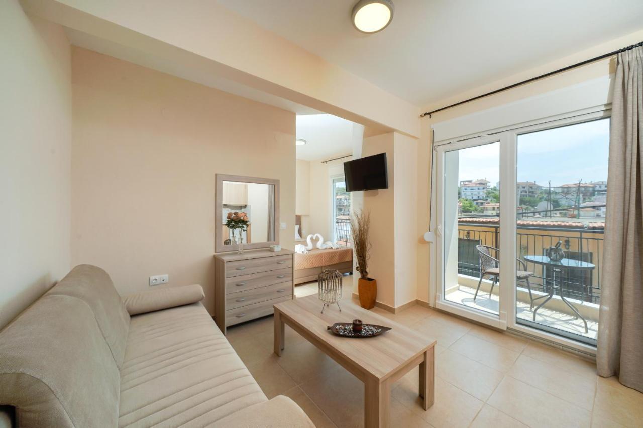 Theodore Apartments Skála Marión Extérieur photo